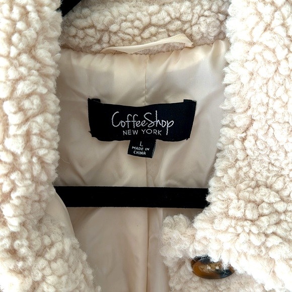 Coffee Shop New York cozy sherpa shacket - Picture 2 of 9